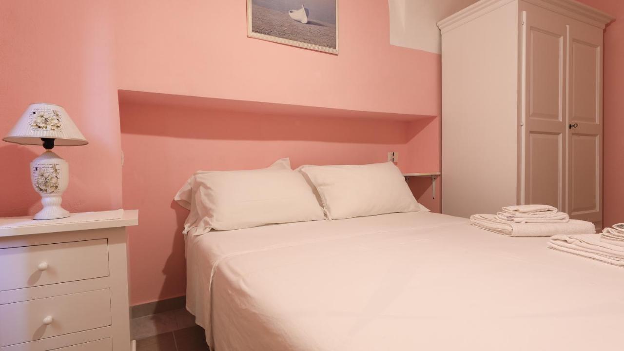 Welcomely - S'Apposentu Hotel Bosa Buitenkant foto