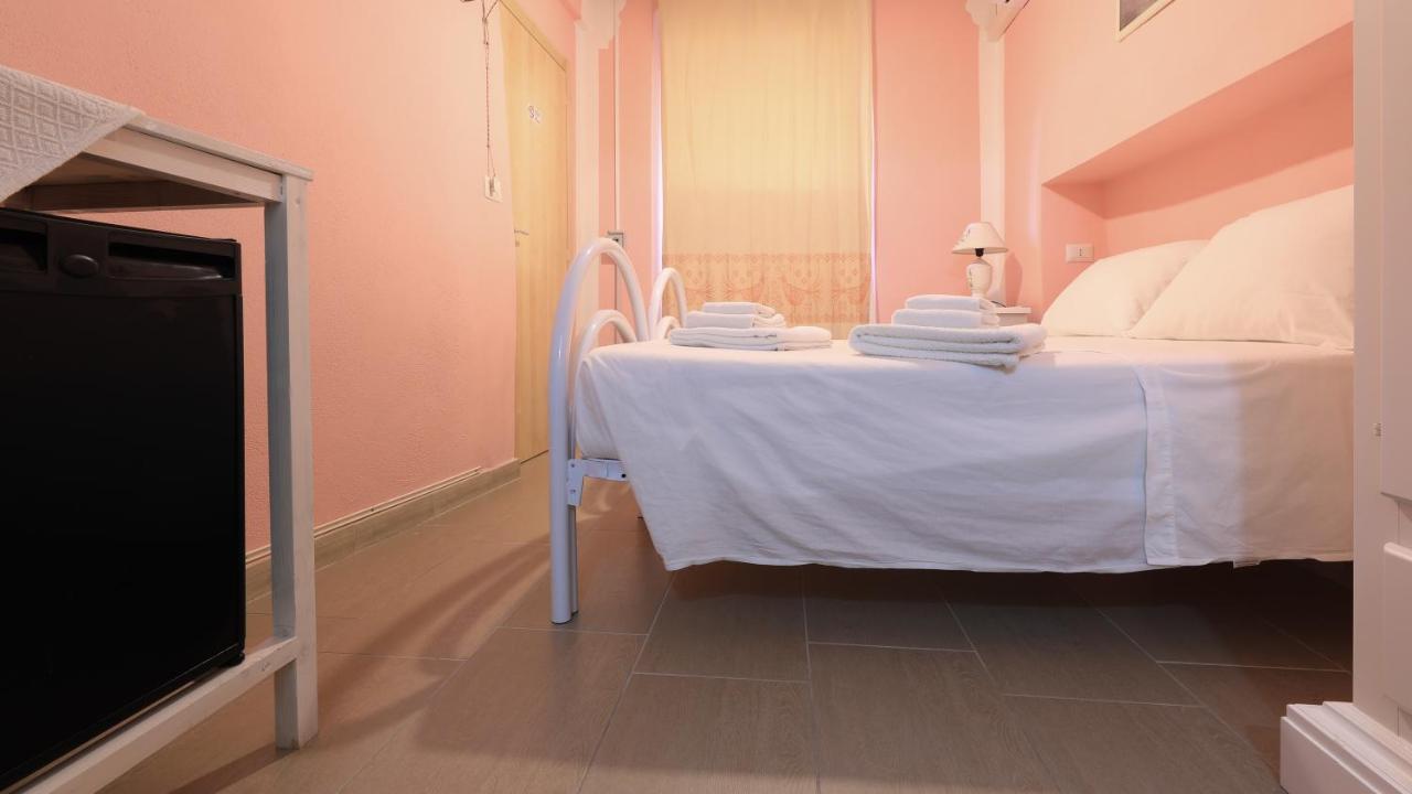 Welcomely - S'Apposentu Hotel Bosa Buitenkant foto