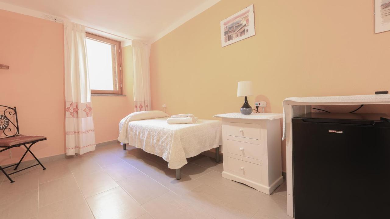 Welcomely - S'Apposentu Hotel Bosa Buitenkant foto