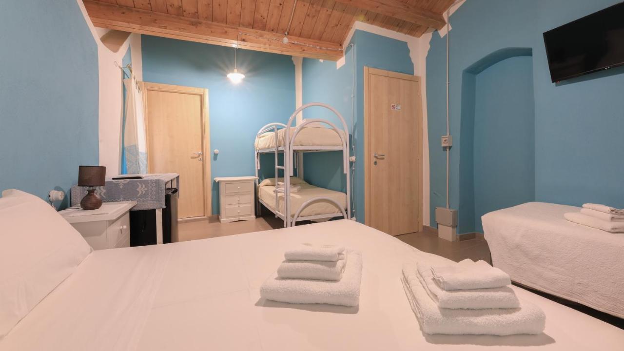 Welcomely - S'Apposentu Hotel Bosa Buitenkant foto
